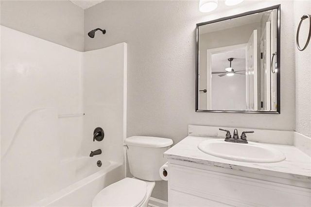 6041 Creekerton Boulevard, Mcdonough, GA 30252