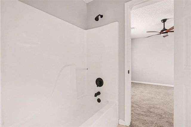 6041 Creekerton Boulevard, Mcdonough, GA 30252