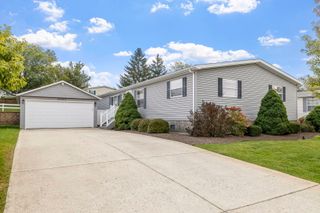 23013 Long Beach Drive, Frankfort, IL 60423