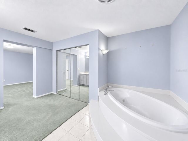 1026 W RAMBLA STREET, Tampa, FL 33612