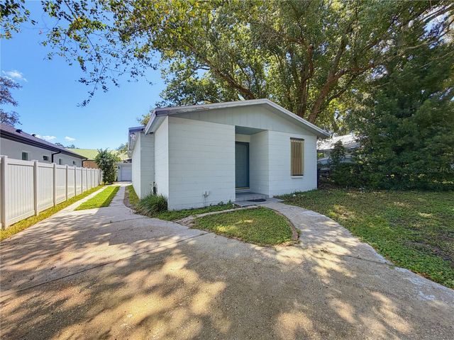 1026 W RAMBLA STREET, Tampa, FL 33612