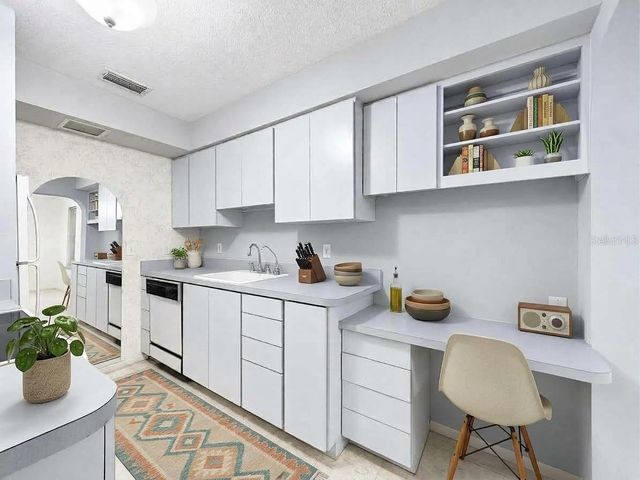 1026 W RAMBLA STREET, Tampa, FL 33612