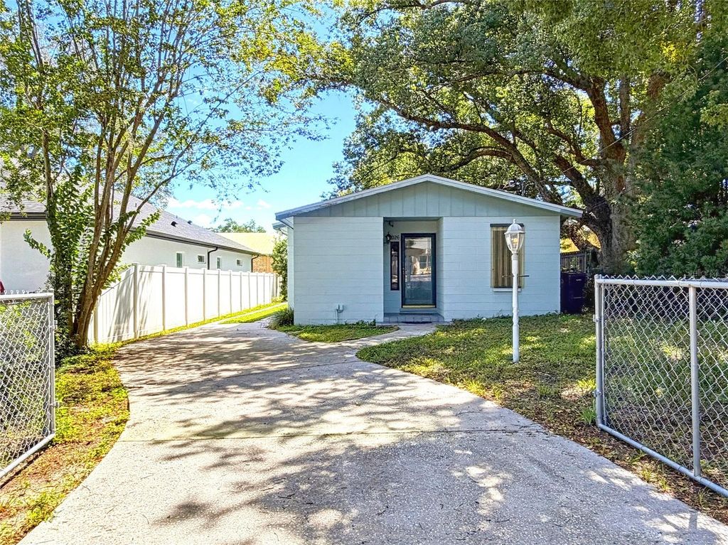 1026 W RAMBLA STREET, Tampa, FL 33612
