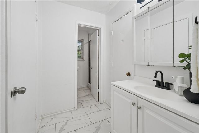 3808 Hastings Drive, Arlington, TX 76013