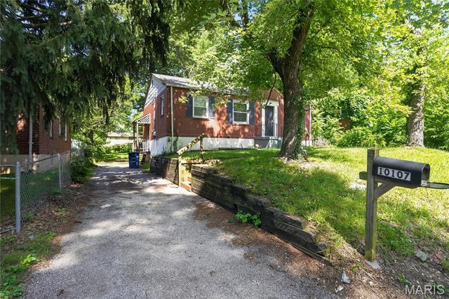 10107 Green Valley Drive, St Louis, MO 63136