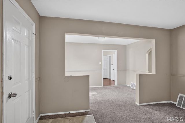 10107 Green Valley Drive, St Louis, MO 63136