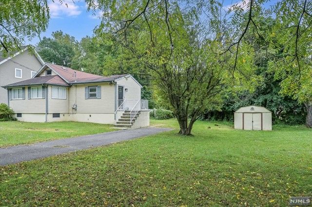 12 Fern River Avenue, Wayne, NJ 07470