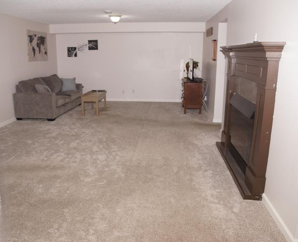 10521 64th Lane NE, Albertville, MN 55301