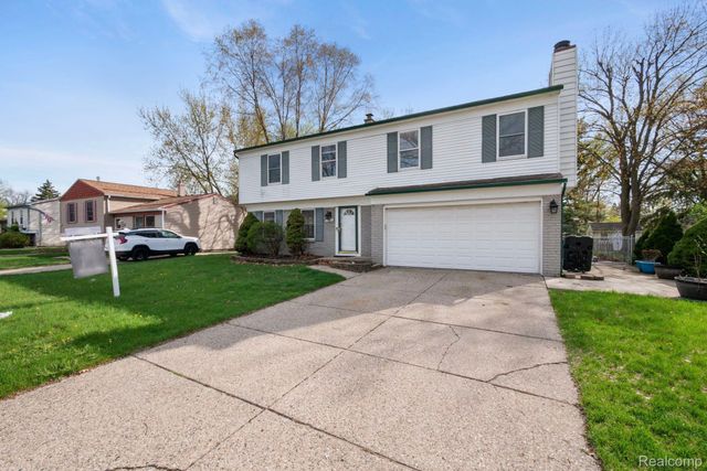 12800 S Daily Drive W, Sterling Heights, MI 48313