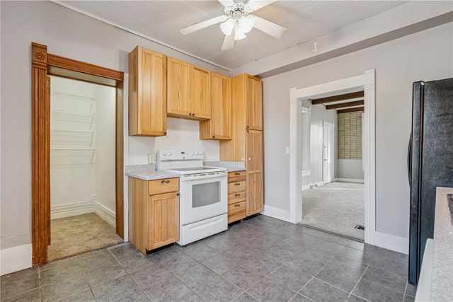 108 Lincoln Street, Norway, IA 52318