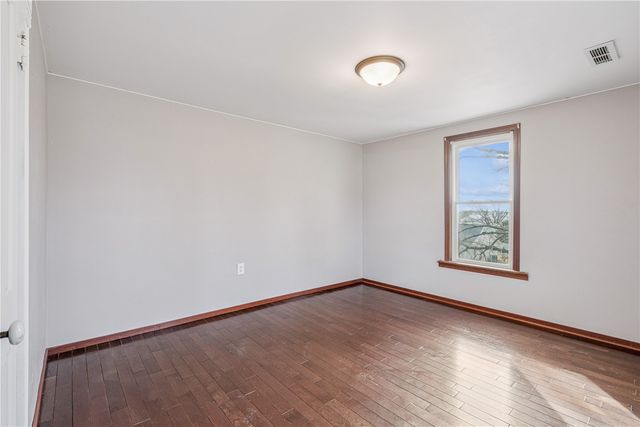 108 Lincoln Street, Norway, IA 52318