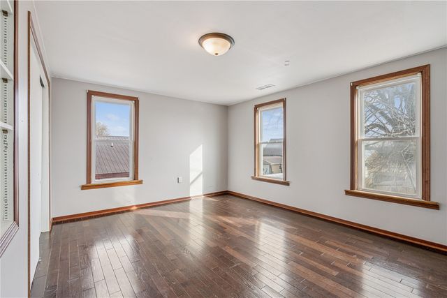 108 Lincoln Street, Norway, IA 52318