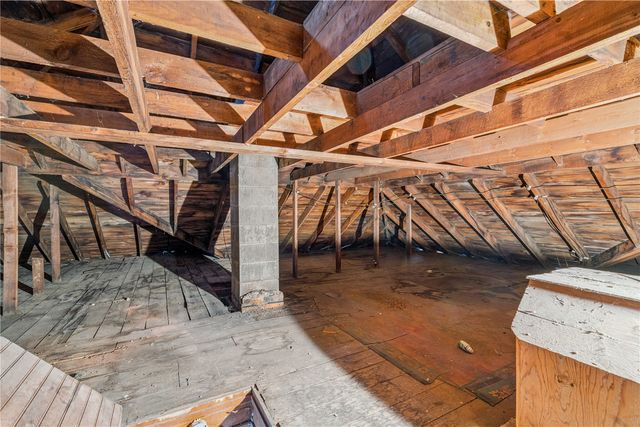 108 Lincoln Street, Norway, IA 52318