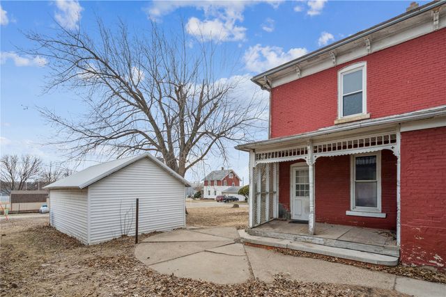 108 Lincoln Street, Norway, IA 52318