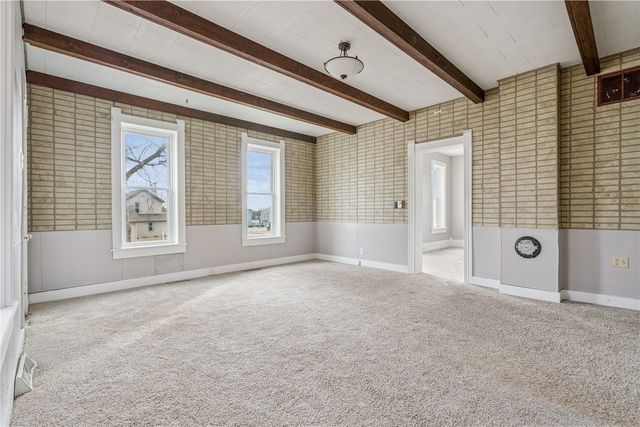 108 Lincoln Street, Norway, IA 52318