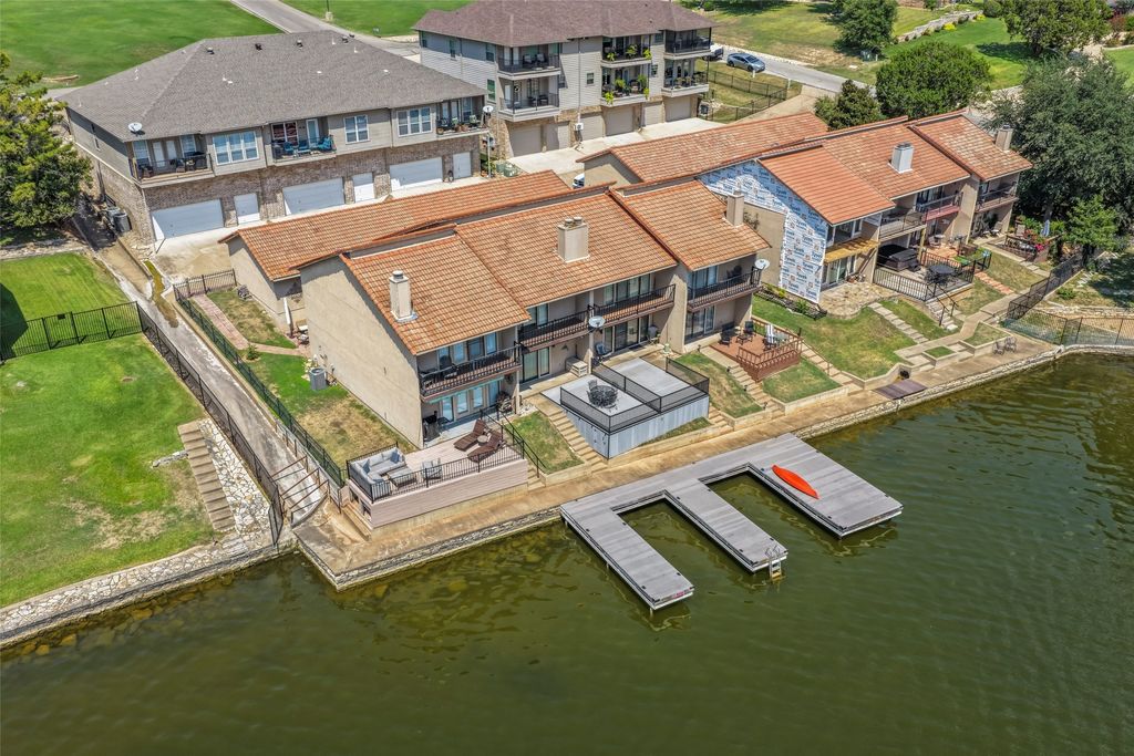 5515 Club Cove Court, De Cordova, TX 76049 — exterior