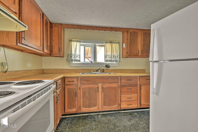 203 East 13th North Street, Morristown, TN 37814