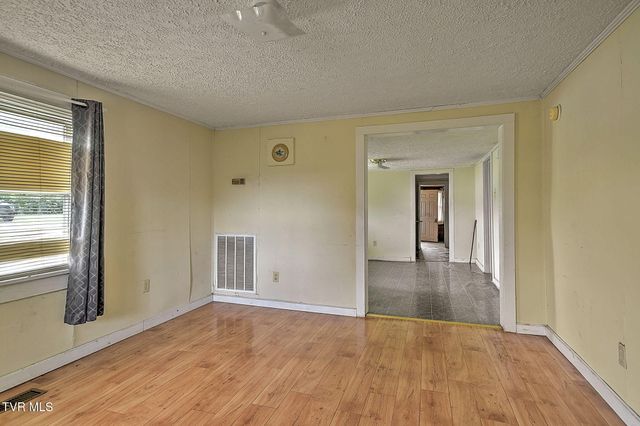 203 East 13th North Street, Morristown, TN 37814