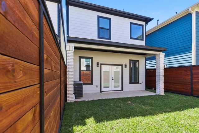 6611 Avenue O, Houston, TX 77011