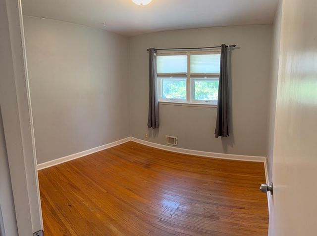302 Herman Terrace, Hopkins, MN 55343