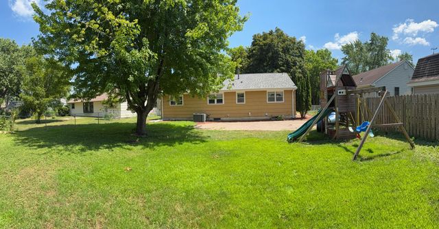302 Herman Terrace, Hopkins, MN 55343