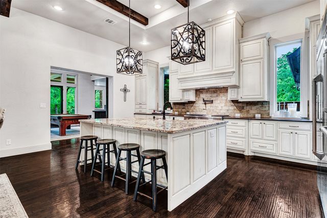 521 W Waters Edge Way, Oak Point, TX 75068