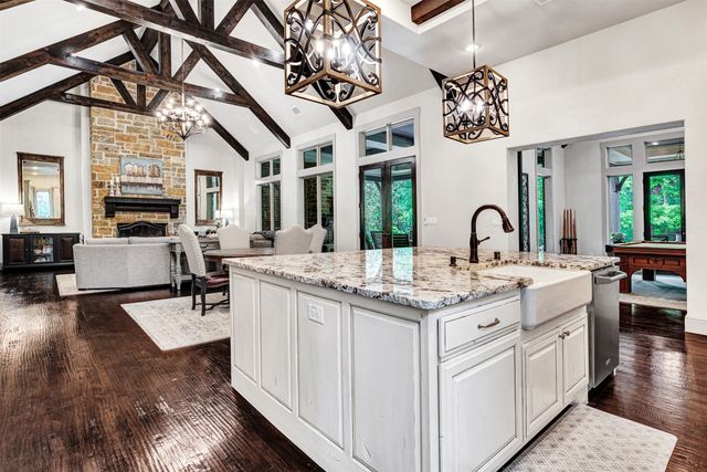 521 W Waters Edge Way, Oak Point, TX 75068