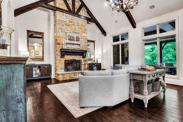 521 W Waters Edge Way, Oak Point, TX 75068