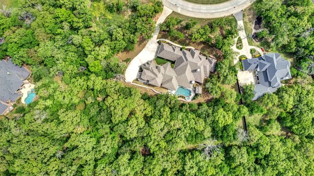 521 W Waters Edge Way, Oak Point, TX 75068