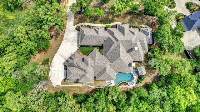 521 W Waters Edge Way, Oak Point, TX 75068