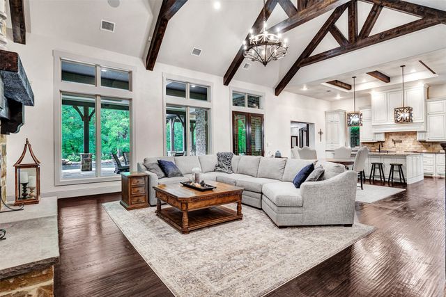 521 W Waters Edge Way, Oak Point, TX 75068