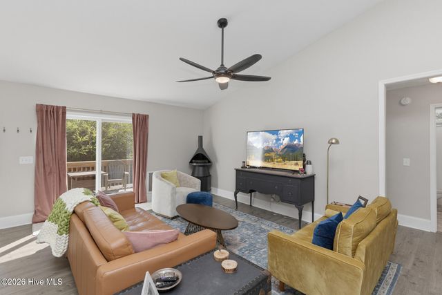 4285 Murdocksville Road, West End, NC 27376