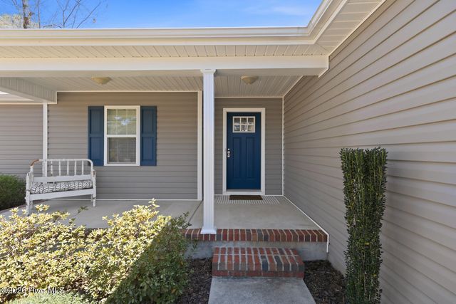 4285 Murdocksville Road, West End, NC 27376