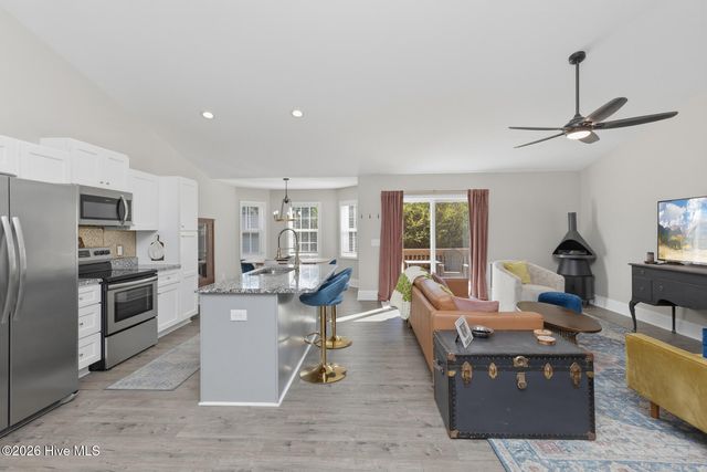 4285 Murdocksville Road, West End, NC 27376