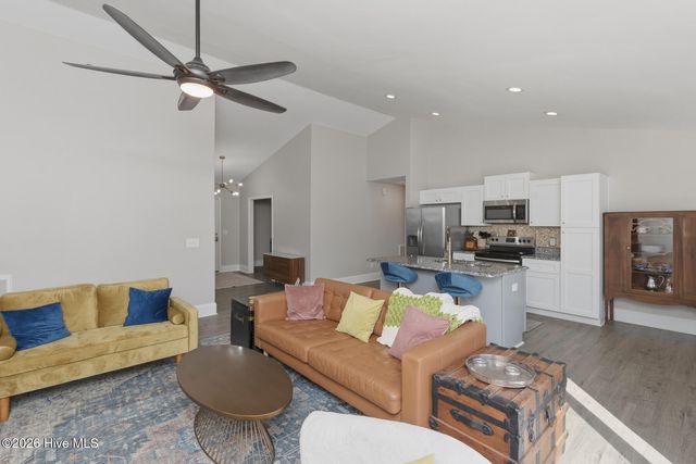 4285 Murdocksville Road, West End, NC 27376