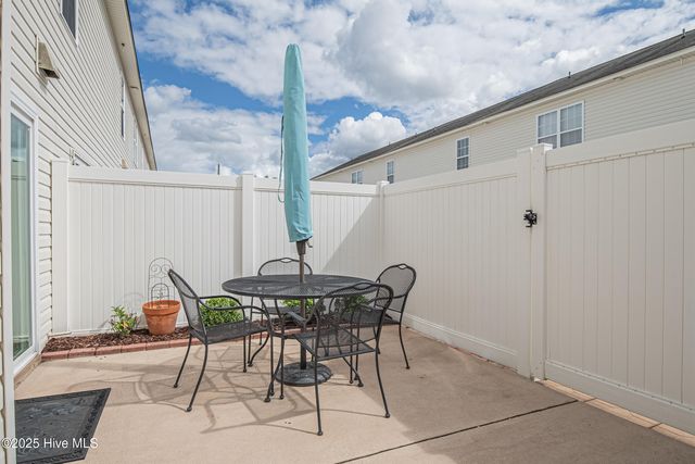 4160 Dudleys Grant Drive F, Winterville, NC 28590