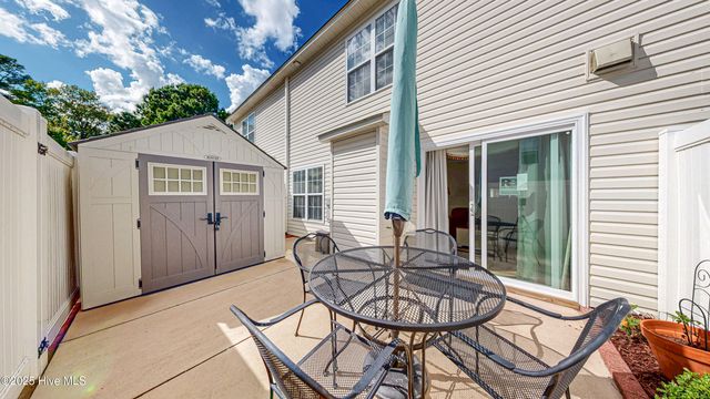 4160 Dudleys Grant Drive F, Winterville, NC 28590