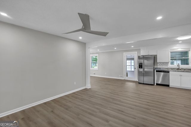 2391 Prestige Valley Court, Morrow, GA 30260