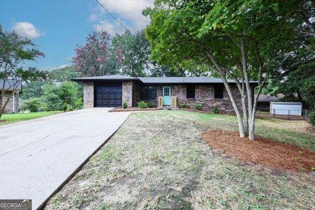 2391 Prestige Valley Court, Morrow, GA 30260