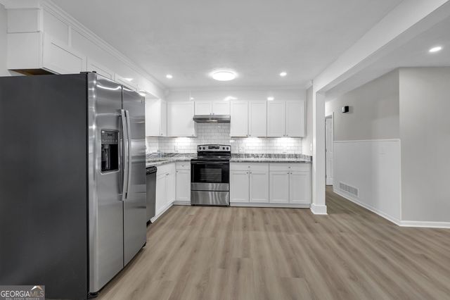 2391 Prestige Valley Court, Morrow, GA 30260