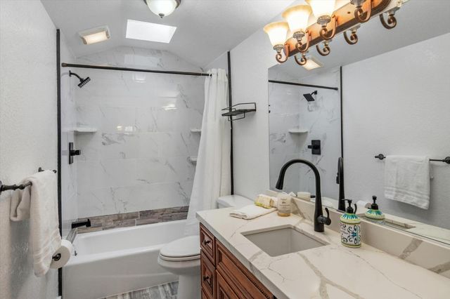 21477 Old Mine Road, Los Gatos, CA 95033