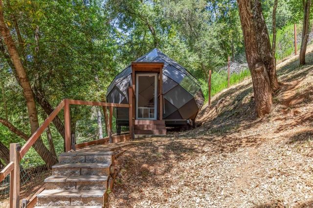 21477 Old Mine Road, Los Gatos, CA 95033