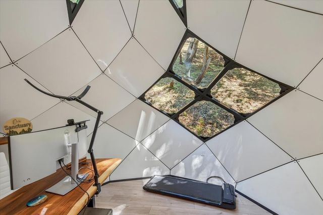 21477 Old Mine Road, Los Gatos, CA 95033