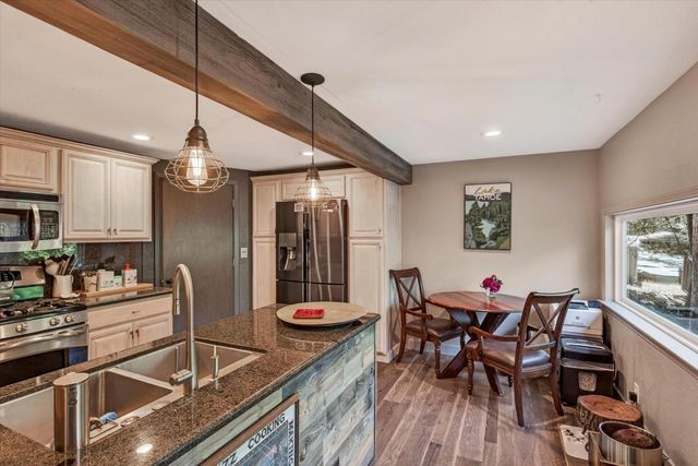 21477 Old Mine Road, Los Gatos, CA 95033
