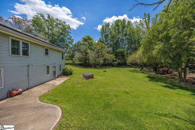10676 Augusta Road, Belton, SC 29627
