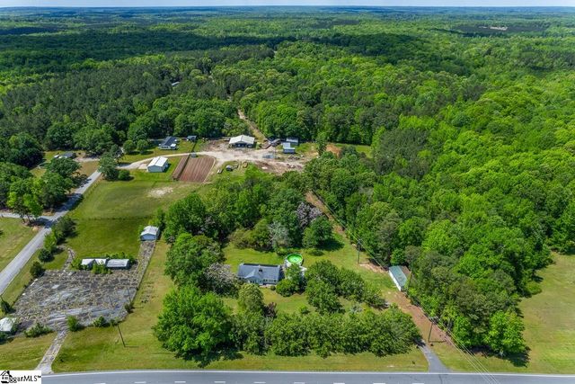 10676 Augusta Road, Belton, SC 29627