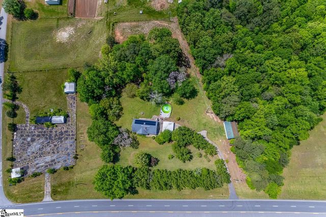 10676 Augusta Road, Belton, SC 29627