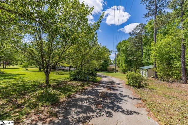 10676 Augusta Road, Belton, SC 29627