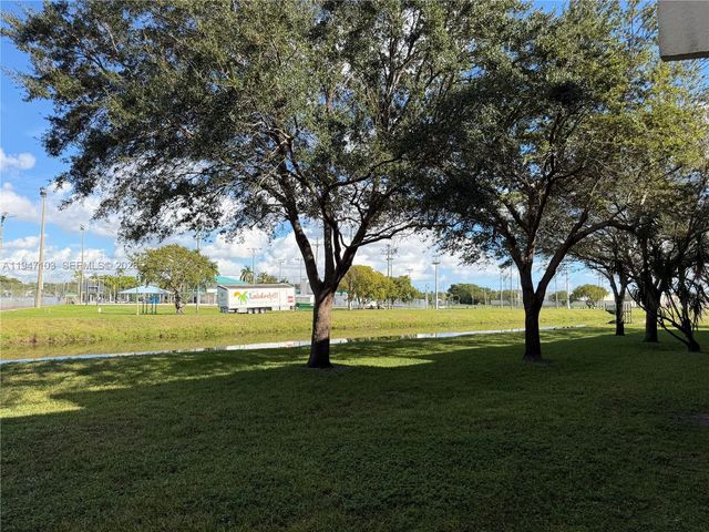 7891 N Sunrise Lakes Dr 109, Sunrise, FL 33322