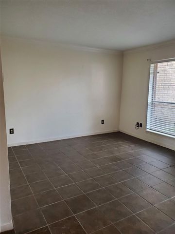 9339 Westwood Village Drive, Houston, TX 77036